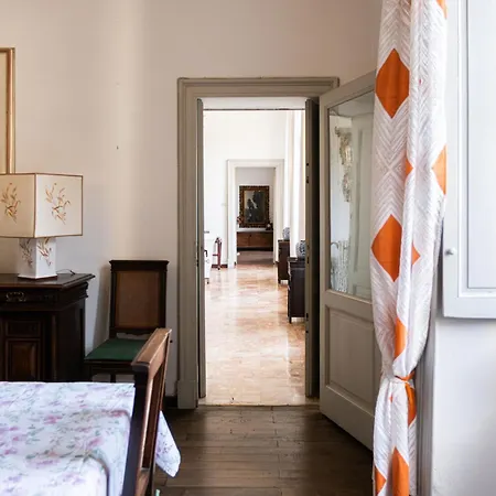 - Ruscone Vakantiehuis Lasnigo