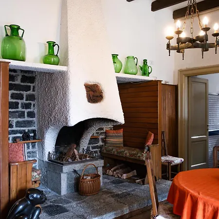 - Ruscone Vakantiehuis
